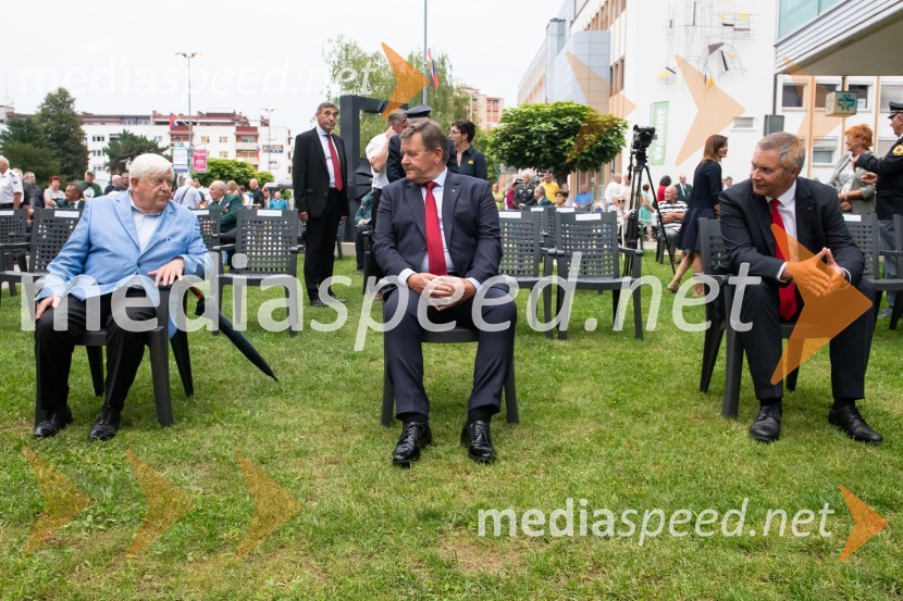  Milan Kučan, nekdanji predsednik Republike Slovenije; dr. Aleksander Jevšek, župan, Mestna občina Murska Sobota; mag. Dejan Židan, predsednik Državnega zbora Republike SlovenijeProslava ob 101. obletnici združitve prekmurskih Slovencev z matičnim narodom