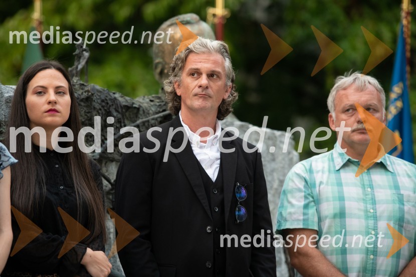  Ana Sobočan;  Vladimir Vlaškalić, igralec;  Bogdan Lemut, novinarProslava ob 101. obletnici združitve prekmurskih Slovencev z matičnim narodom