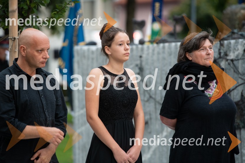  Dejan Berden, pianist, glasbenik, producentProslava ob 101. obletnici združitve prekmurskih Slovencev z matičnim narodom