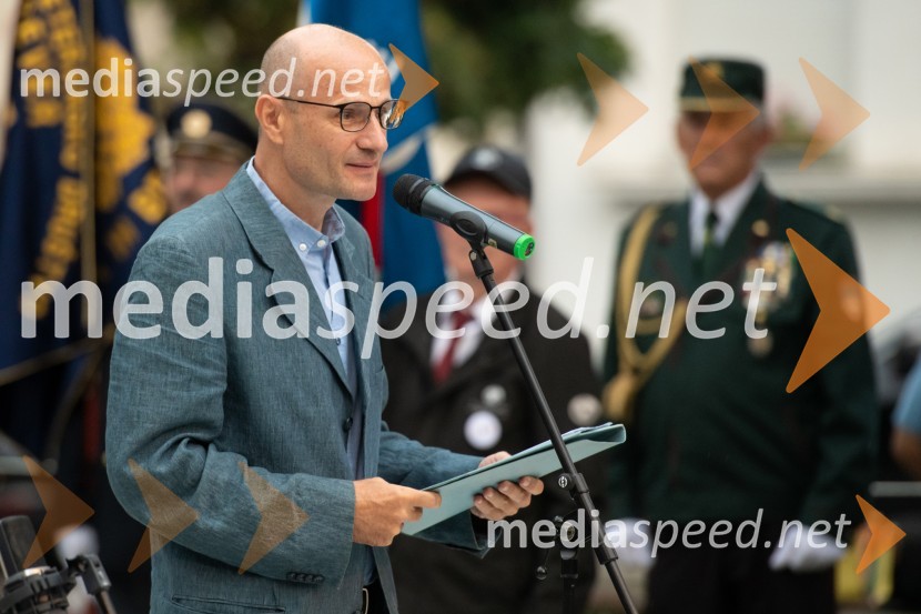  Dušan Šarotar, pisateljProslava ob 101. obletnici združitve prekmurskih Slovencev z matičnim narodom