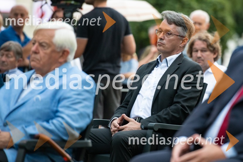  Leon Novak, evangeličanski duhovnikProslava ob 101. obletnici združitve prekmurskih Slovencev z matičnim narodom