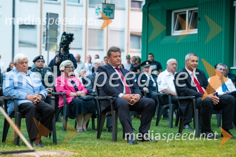  Milan Kučan, nekdanji predsednik Republike Slovenije; dr. Aleksander Jevšek, župan, Mestna občina Murska Sobota; mag. Dejan Židan, predsednik Državnega zbora Republike SlovenijeProslava ob 101. obletnici združitve prekmurskih Slovencev z matičnim narodom