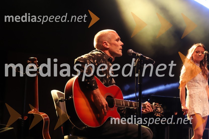  Mate Brodar - Bro, glasbenik;  Karin Zemljič, pevkaNeisha, Letni oder Ruše 2020