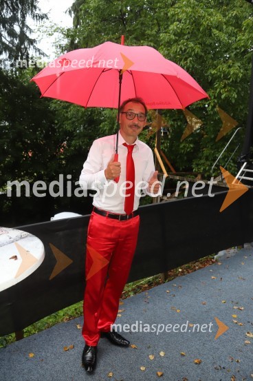  Tadej Toš, igralec, komik in TV voditeljTadej Toš, Letni oder Ruše 2020