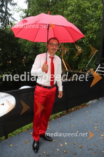  Tadej Toš, igralec, komik in TV voditeljTadej Toš, Letni oder Ruše 2020