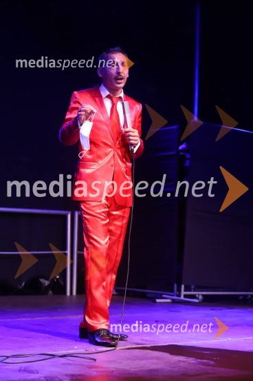  Tadej Toš, igralec, komik in TV voditeljTadej Toš, Letni oder Ruše 2020