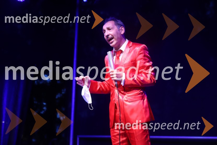  Tadej Toš, igralec, komik in TV voditeljTadej Toš, Letni oder Ruše 2020