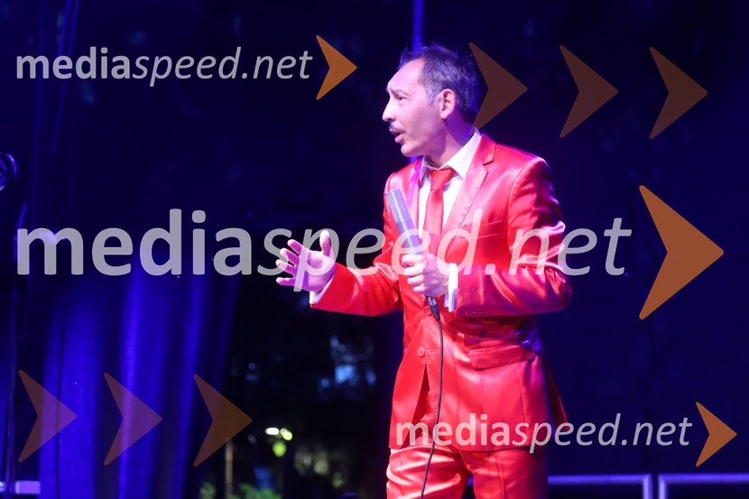  Tadej Toš, igralec, komik in TV voditeljTadej Toš, Letni oder Ruše 2020