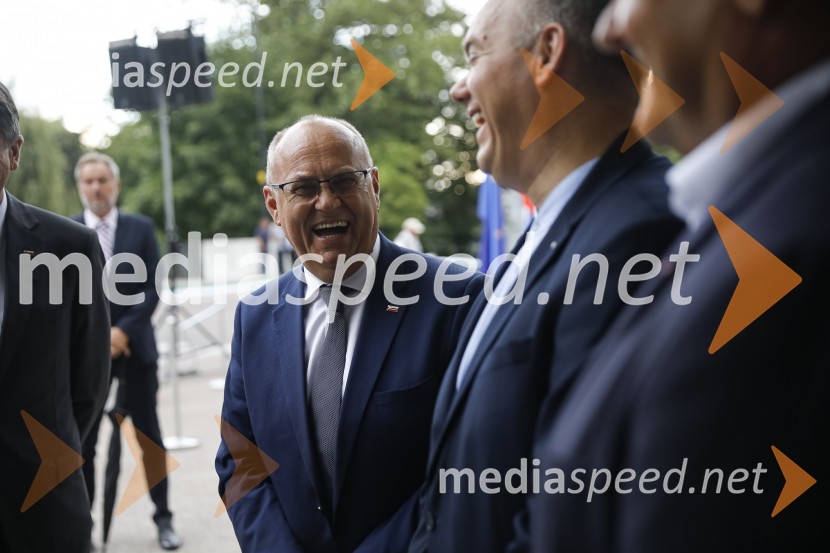 Odkritje spomenika, posvečenega 100. obletnici priključitve Prekmurja in združitve prekmurskih Slovencev z matičnim narodom