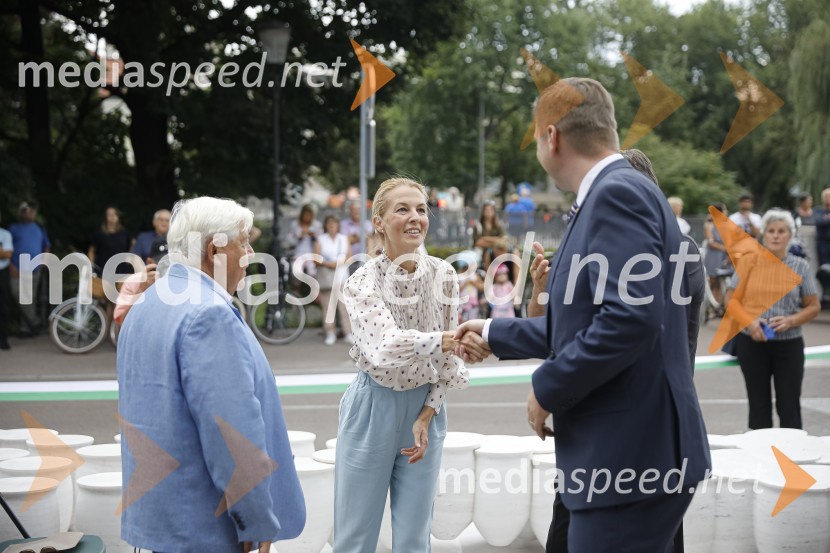  Milan Kučan, nekdanji predsednik Republike Slovenije;  ... ;  Igor Zorčič, predsednik odbora Državnega zbora RS za infrastrukturo, okolje in prostorOdkritje spomenika, posvečenega 100. obletnici priključitve Prekmurja in združitve prekmurskih Slovencev z matičnim narodom