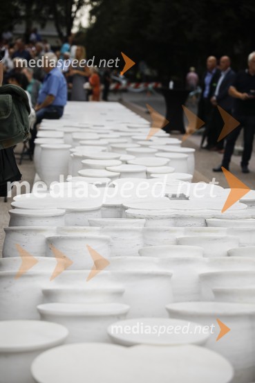Spomenik akademskega kiparja Zorana Srdića JanežičaOdkritje spomenika, posvečenega 100. obletnici priključitve Prekmurja in združitve prekmurskih Slovencev z matičnim narodom