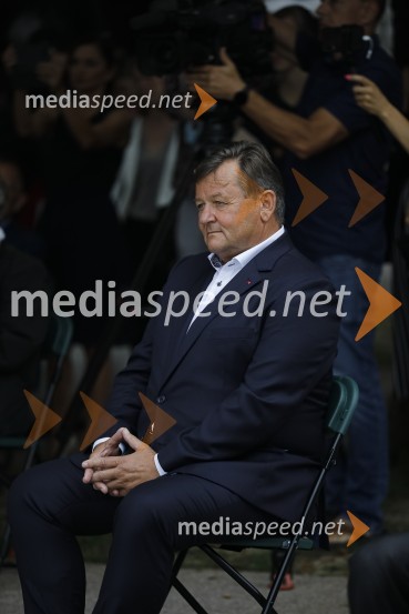 dr. Aleksander Jevšek, župan, Mestna občina Murska SobotaOdkritje spomenika, posvečenega 100. obletnici priključitve Prekmurja in združitve prekmurskih Slovencev z matičnim narodom