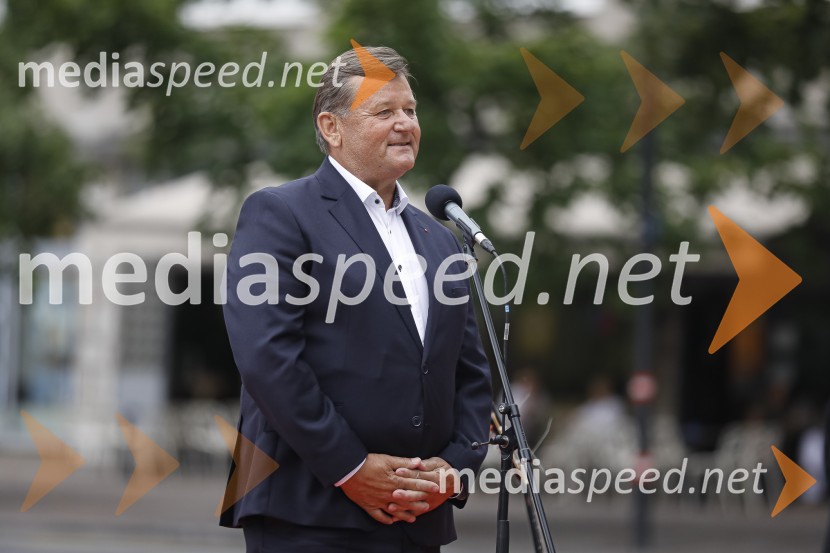 dr. Aleksander Jevšek, župan, Mestna občina Murska SobotaOdkritje spomenika, posvečenega 100. obletnici priključitve Prekmurja in združitve prekmurskih Slovencev z matičnim narodom