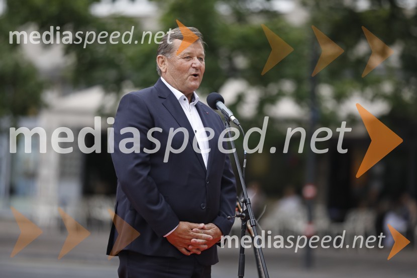 dr. Aleksander Jevšek, župan, Mestna občina Murska SobotaOdkritje spomenika, posvečenega 100. obletnici priključitve Prekmurja in združitve prekmurskih Slovencev z matičnim narodom