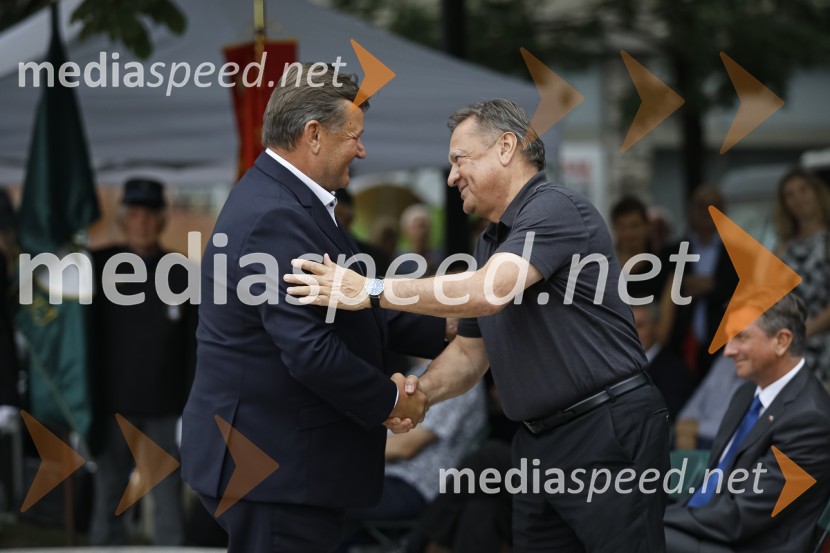 dr. Aleksander Jevšek, župan, Mestna občina Murska Sobota;  Zoran Janković, župan, Mestna občina LjubljanaOdkritje spomenika, posvečenega 100. obletnici priključitve Prekmurja in združitve prekmurskih Slovencev z matičnim narodom