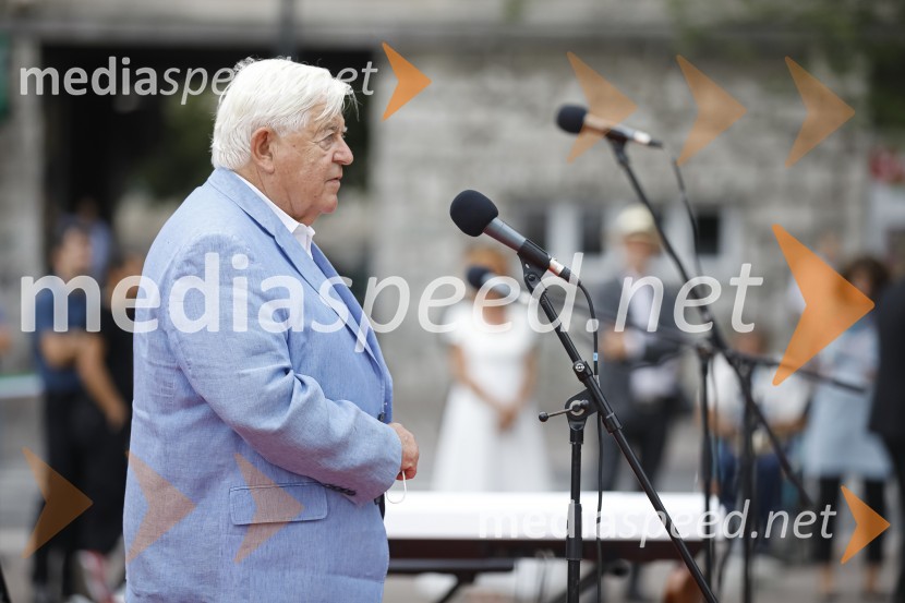  Milan Kučan, nekdanji predsednik Republike SlovenijeOdkritje spomenika, posvečenega 100. obletnici priključitve Prekmurja in združitve prekmurskih Slovencev z matičnim narodom