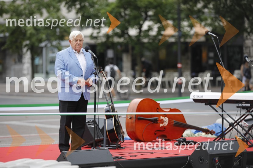  Milan Kučan, nekdanji predsednik Republike SlovenijeOdkritje spomenika, posvečenega 100. obletnici priključitve Prekmurja in združitve prekmurskih Slovencev z matičnim narodom