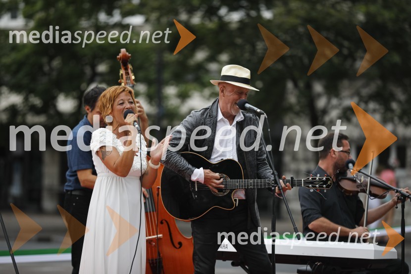  Mateja Ivanov - Moira, glasbena skupina Moirissimo Quartet;  Vlado Kreslin, glasbenik;  ... Odkritje spomenika, posvečenega 100. obletnici priključitve Prekmurja in združitve prekmurskih Slovencev z matičnim narodom