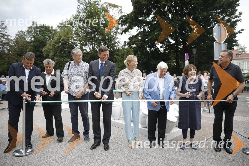 dr. Aleksander Jevšek, župan, Mestna občina Murska Sobota;  ... ;  Danilo Türk, nekdanji predsednik Republike Slovenije;  Borut Pahor, predsednik Republike Slovenije;  ... ;  Milan Kučan, nekdanji predsednik Republike Slovenije;  ... ;  Zoran Janković, župan, Mestna občina LjubljanaOdkritje spomenika, posvečenega 100. obletnici priključitve Prekmurja in združitve prekmurskih Slovencev z matičnim narodom