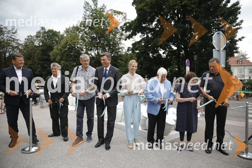 dr. Aleksander Jevšek, župan, Mestna občina Murska Sobota;  ... ;  Danilo Türk, nekdanji predsednik Republike Slovenije;  Borut Pahor, predsednik Republike Slovenije;  ... ;  Milan Kučan, nekdanji predsednik Republike Slovenije;  ... ;  Zoran Janković, župan, Mestna občina LjubljanaOdkritje spomenika, posvečenega 100. obletnici priključitve Prekmurja in združitve prekmurskih Slovencev z matičnim narodom