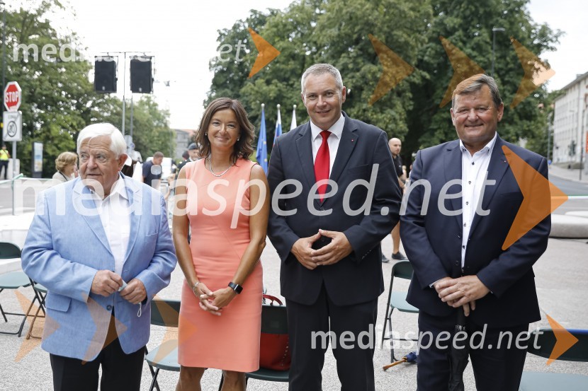  Milan Kučan, nekdanji predsednik Republike Slovenije;  ... ;  ... ; dr. Aleksander Jevšek, župan, Mestna občina Murska SobotaOdkritje spomenika, posvečenega 100. obletnici priključitve Prekmurja in združitve prekmurskih Slovencev z matičnim narodom