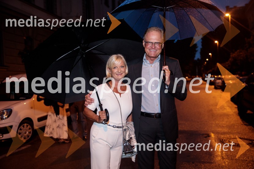  Sonja Poljanšek Škrabec, lastnica Welness centra Sunny;  Janez  Škrabec, direktor Riko d.o.o., predsednik Slovensko-ruskega poslovnega sveta, častni konzul BelorusijeAna Netrebko in Jusif Ejvazov, koncert opernih arij, 68. Ljubljana Festivala