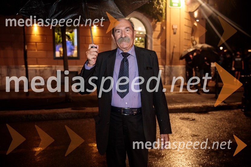  Marijan Zlobec, novinar, kritikAna Netrebko in Jusif Ejvazov, koncert opernih arij, 68. Ljubljana Festivala