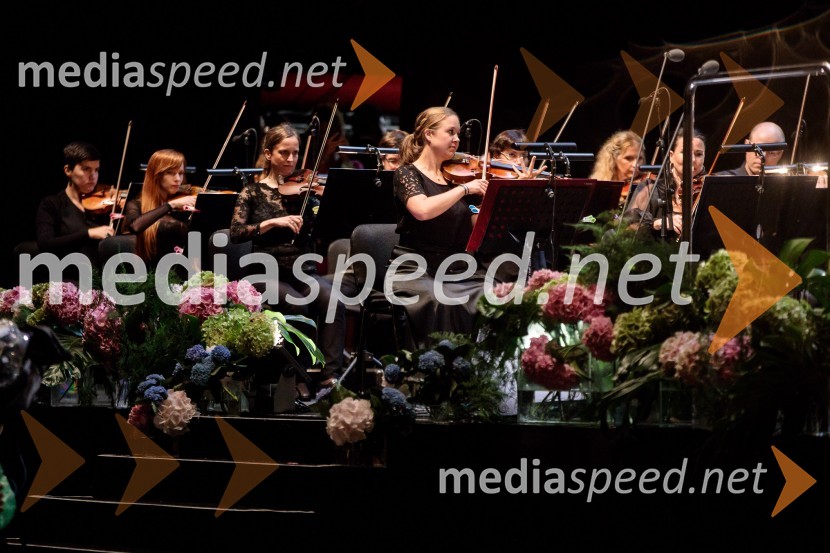 Orkester Slovenske filharmonijeAna Netrebko in Jusif Ejvazov, koncert opernih arij, 68. Ljubljana Festivala