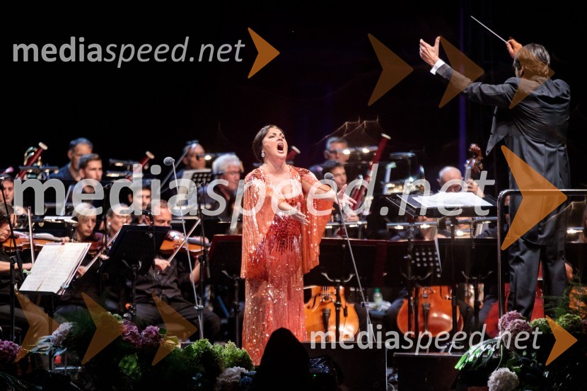  Anna Netrebko, sopranistka;  Michelangelo Mazza, dirigentAna Netrebko in Jusif Ejvazov, koncert opernih arij, 68. Ljubljana Festivala