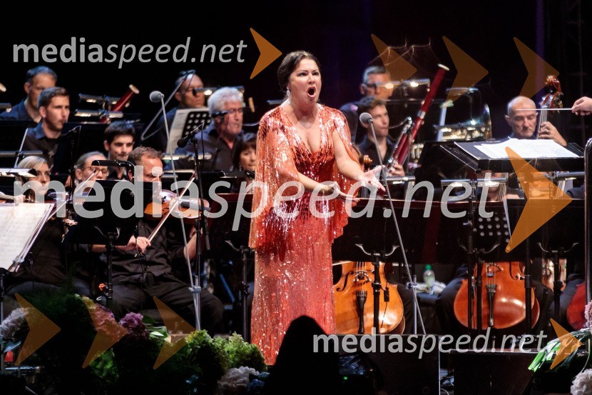  Anna Netrebko, sopranistkaAna Netrebko in Jusif Ejvazov, koncert opernih arij, 68. Ljubljana Festivala