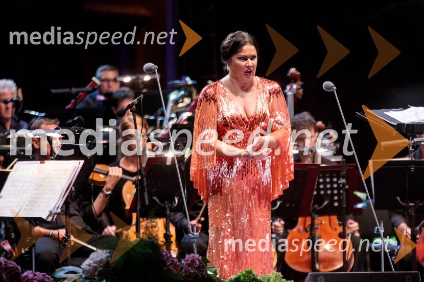  Anna Netrebko, sopranistkaAna Netrebko in Jusif Ejvazov, koncert opernih arij, 68. Ljubljana Festivala