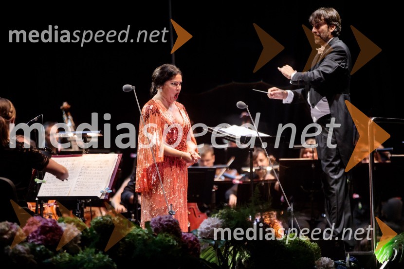  Anna Netrebko, sopranistka;  Michelangelo Mazza, dirigentAna Netrebko in Jusif Ejvazov, koncert opernih arij, 68. Ljubljana Festivala