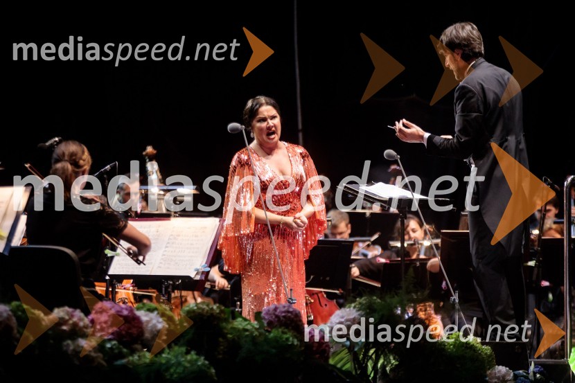  Anna Netrebko, sopranistka;  Michelangelo Mazza, dirigentAna Netrebko in Jusif Ejvazov, koncert opernih arij, 68. Ljubljana Festivala