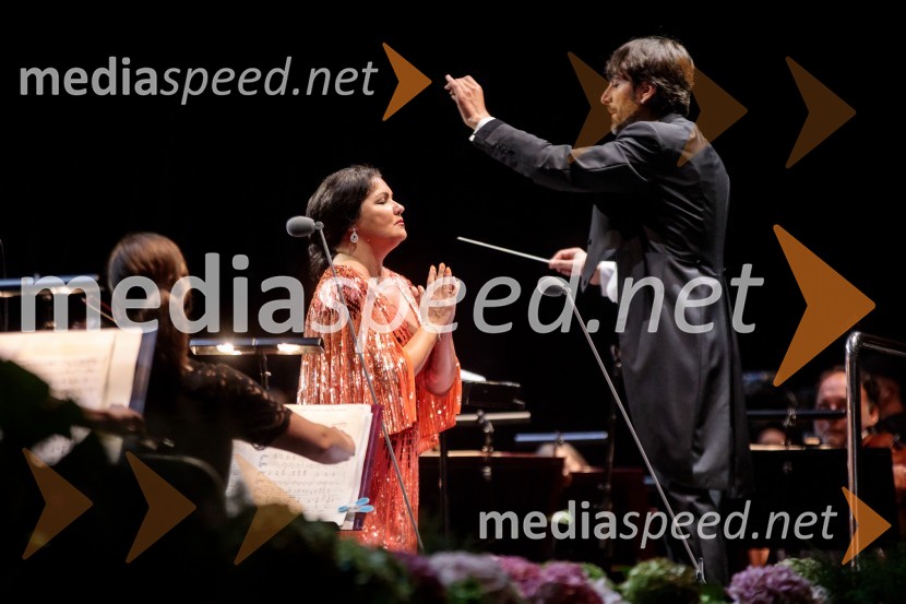  Anna Netrebko, sopranistka;  Michelangelo Mazza, dirigentAna Netrebko in Jusif Ejvazov, koncert opernih arij, 68. Ljubljana Festivala