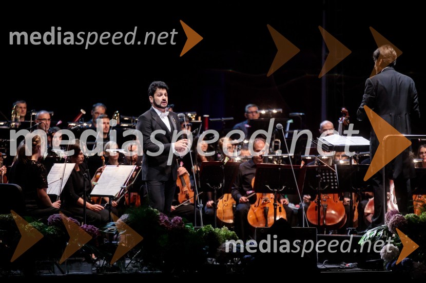  Jusif Ejvazov, tenor;  Michelangelo Mazza, dirigentAna Netrebko in Jusif Ejvazov, koncert opernih arij, 68. Ljubljana Festivala
