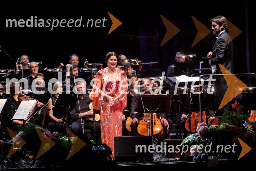  Anna Netrebko, sopranistka;  Michelangelo Mazza, dirigentAna Netrebko in Jusif Ejvazov, koncert opernih arij, 68. Ljubljana Festivala