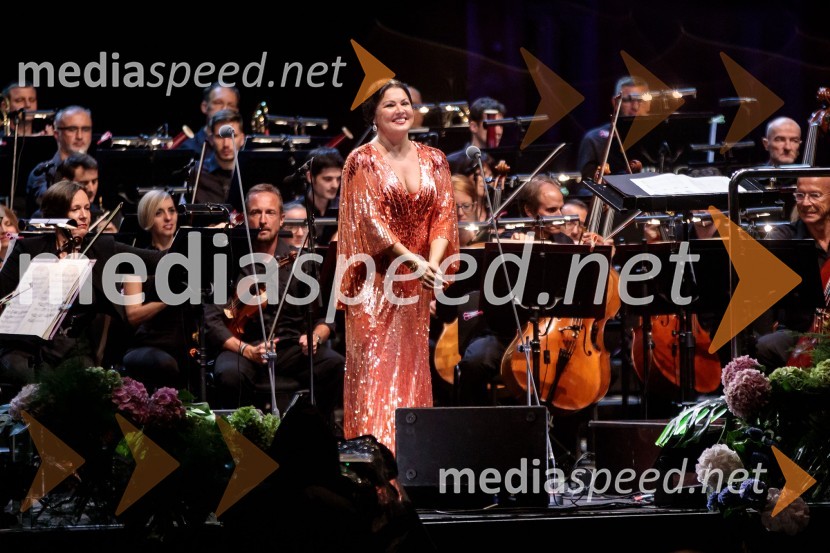  Anna Netrebko, sopranistkaAna Netrebko in Jusif Ejvazov, koncert opernih arij, 68. Ljubljana Festivala