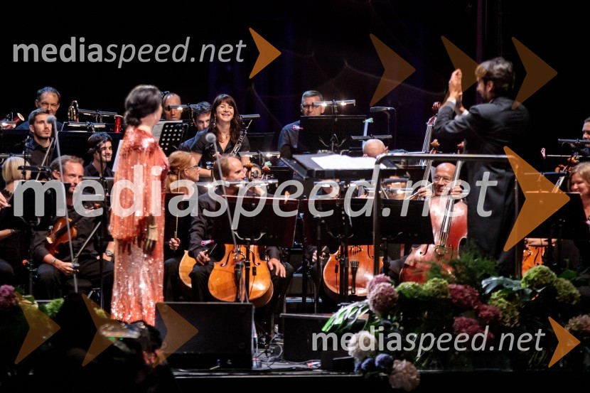  Anna Netrebko, sopranistka;  Michelangelo Mazza, dirigentAna Netrebko in Jusif Ejvazov, koncert opernih arij, 68. Ljubljana Festivala