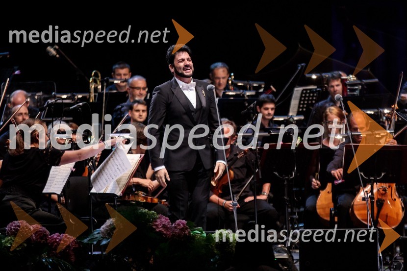  Jusif Ejvazov, tenorAna Netrebko in Jusif Ejvazov, koncert opernih arij, 68. Ljubljana Festivala
