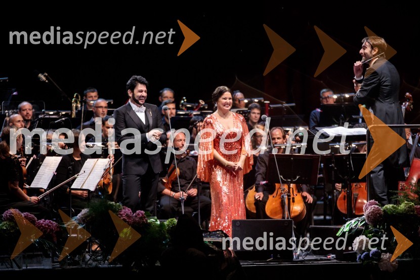  Jusif Ejvazov, tenor;  Anna Netrebko, sopranistka;  Michelangelo Mazza, dirigentAna Netrebko in Jusif Ejvazov, koncert opernih arij, 68. Ljubljana Festivala