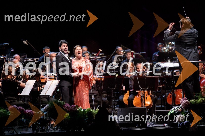  Jusif Ejvazov, tenor;  Anna Netrebko, sopranistkaAna Netrebko in Jusif Ejvazov, koncert opernih arij, 68. Ljubljana Festivala