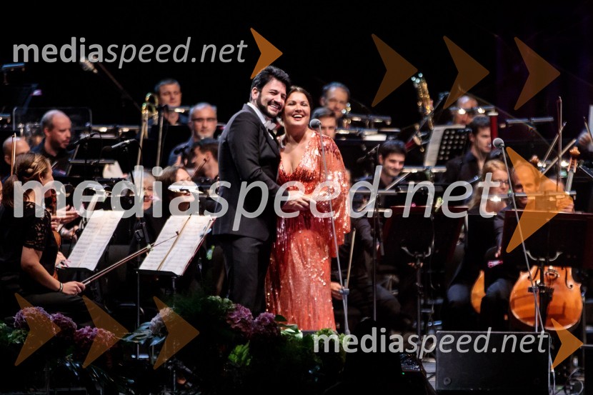  Jusif Ejvazov, tenor;  Anna Netrebko, sopranistkaAna Netrebko in Jusif Ejvazov, koncert opernih arij, 68. Ljubljana Festivala