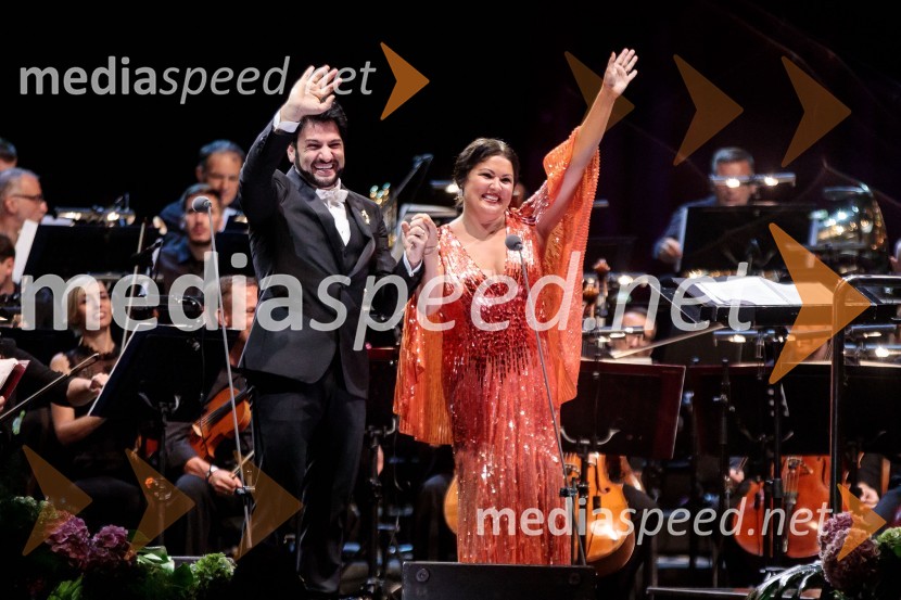  Jusif Ejvazov, tenor;  Anna Netrebko, sopranistkaAna Netrebko in Jusif Ejvazov, koncert opernih arij, 68. Ljubljana Festivala