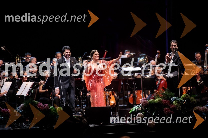  Jusif Ejvazov, tenor;  Anna Netrebko, sopranistka;  Michelangelo Mazza, dirigentAna Netrebko in Jusif Ejvazov, koncert opernih arij, 68. Ljubljana Festivala