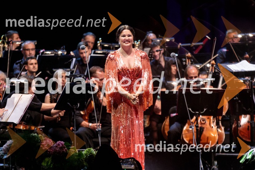  Anna Netrebko, sopranistkaAna Netrebko in Jusif Ejvazov, koncert opernih arij, 68. Ljubljana Festivala