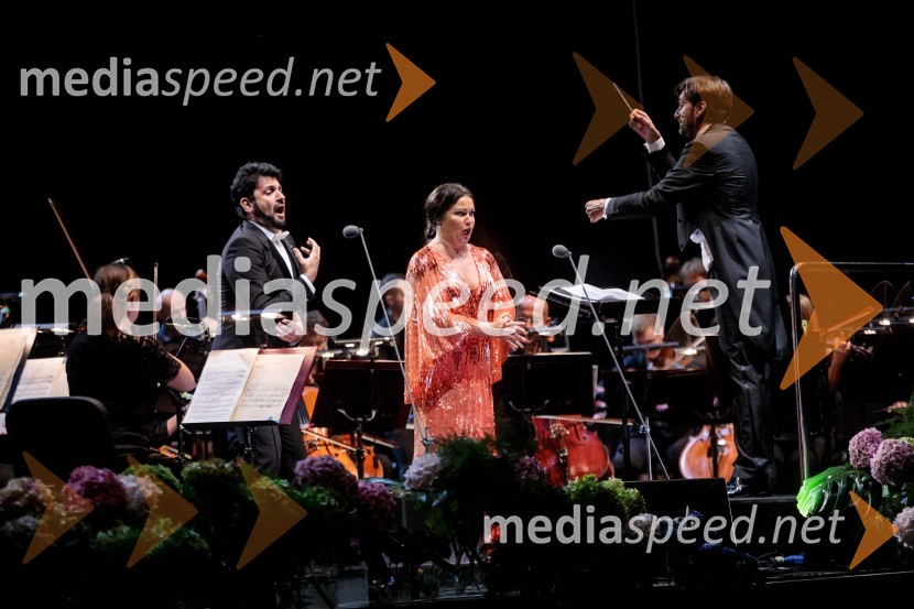  Jusif Ejvazov, tenor;  Anna Netrebko, sopranistka;  Michelangelo Mazza, dirigentAna Netrebko in Jusif Ejvazov, koncert opernih arij, 68. Ljubljana Festivala