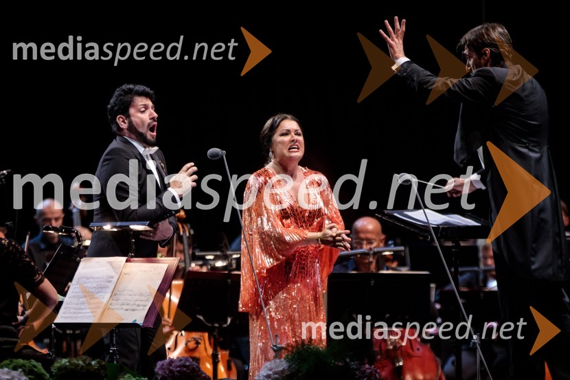  Jusif Ejvazov, tenor;  Anna Netrebko, sopranistka;  Michelangelo Mazza, dirigentAna Netrebko in Jusif Ejvazov, koncert opernih arij, 68. Ljubljana Festivala