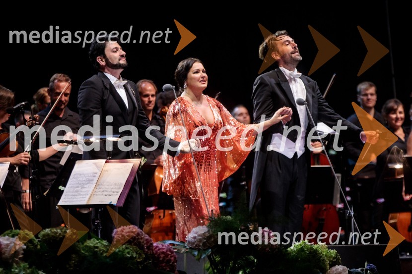  Jusif Ejvazov, tenor;  Anna Netrebko, sopranistka;  Michelangelo Mazza, dirigentAna Netrebko in Jusif Ejvazov, koncert opernih arij, 68. Ljubljana Festivala