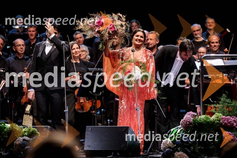  Jusif Ejvazov, tenor;  Anna Netrebko, sopranistka;  Michelangelo Mazza, dirigentAna Netrebko in Jusif Ejvazov, koncert opernih arij, 68. Ljubljana Festivala