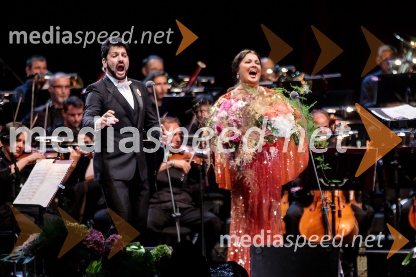  Jusif Ejvazov, tenor;  Anna Netrebko, sopranistkaAna Netrebko in Jusif Ejvazov, koncert opernih arij, 68. Ljubljana Festivala
